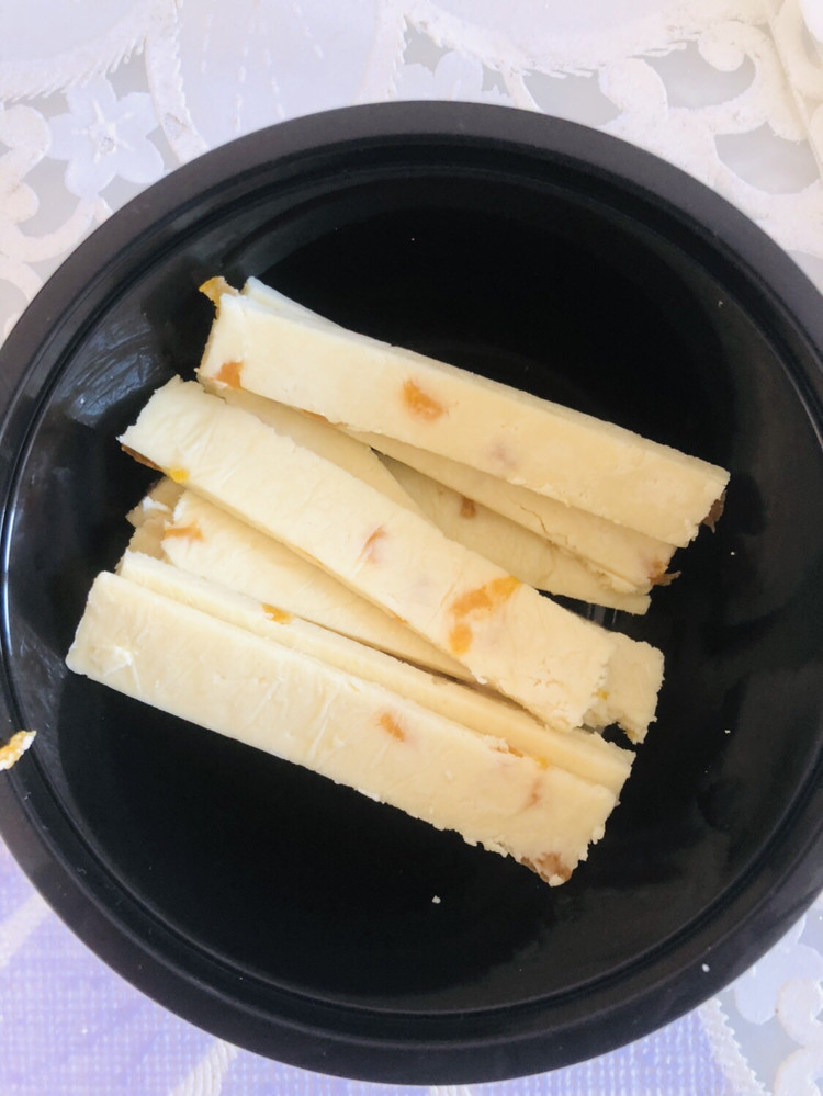 宝宝辅食—零食～黄桃酸奶条的做法