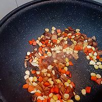胡萝卜玉米焖饭的做法图解4