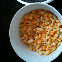 红豆玉米南瓜粥的做法图解2