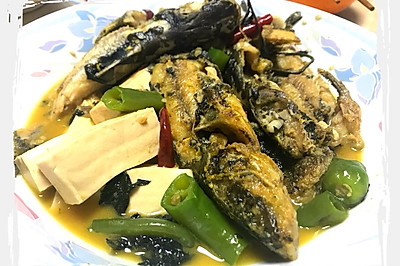 黄辣丁闷豆腐