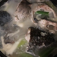 奶白黑鱼汤面的做法图解6