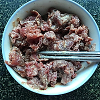青椒牛柳的做法图解1