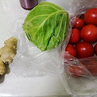 大头菜炖柿子，超简单的做法图解1