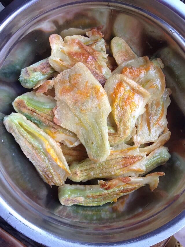 南瓜花煎饼怎么做 南瓜花煎饼的做法 果妈私房菜 豆果美食