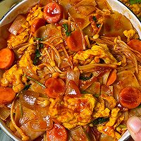 这个鸡蛋炒冷面巨好吃，太香了！！的做法图解4