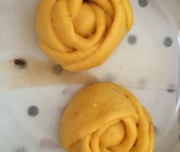 黄玫瑰南瓜馒头的做法