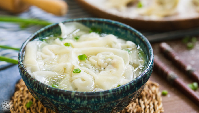 荠菜虾仁馄饨