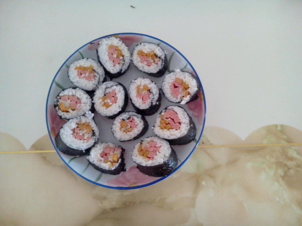 三文鱼芒果寿司怎么做_三文鱼芒果寿司的做法视频_豆果美食