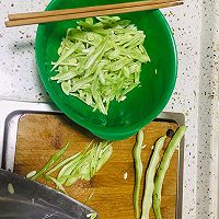 豆角炒粉的做法图解2