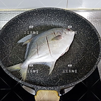 红烧鲳鱼的做法图解3