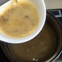 河蚌蛋汤的做法图解3
