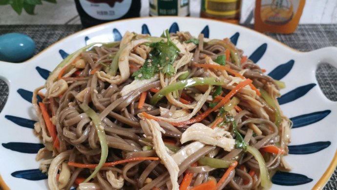鸡丝凉面