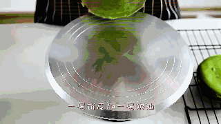 嗨焙课堂 | 平底锅就可以搞定——抹茶千层蛋糕的做法图解10