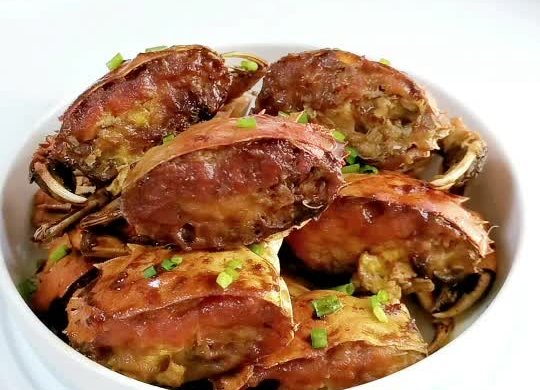 冬天吃点热的 || 葱姜焖大闸蟹❕