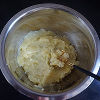 #时令蔬菜最养人# 荠菜炒土豆的做法图解2