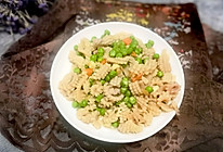 家常菜—豌豆炒墨鱼的做法
