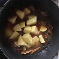 牛肉炖土豆的做法图解7