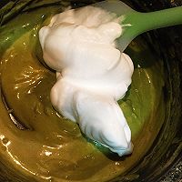 戚风抹茶蛋糕-春天的花朵的做法图解6