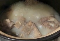 高蛋白营养大骨头菌汤的做法