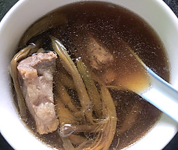 排骨黄花菜汤的做法