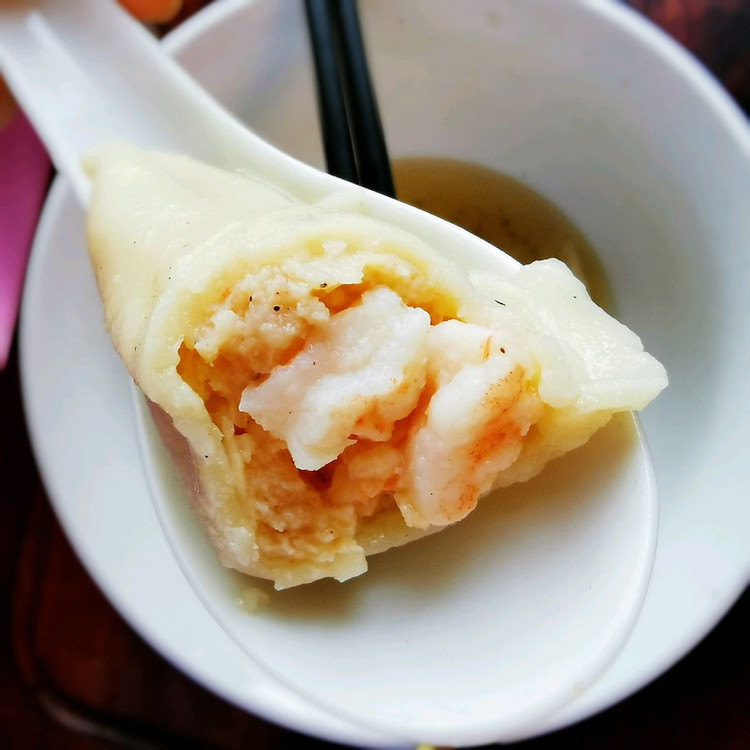 鲜虾水饺的做法