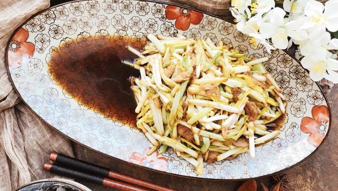 老公最爱的下饭菜之肉炒蒜黄