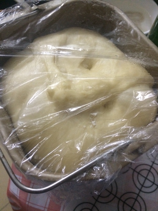 爱上易小焙“奶油小面包”的做法图解3