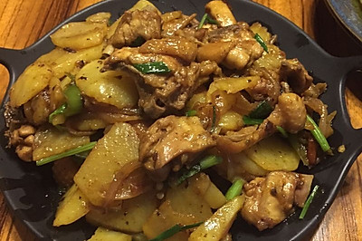 金龙鱼菜籽油土豆焖鸡