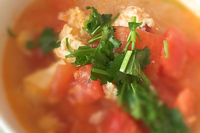 西红柿鸡蛋粉丝汤