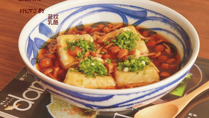 日式朴蕈烩豆腐