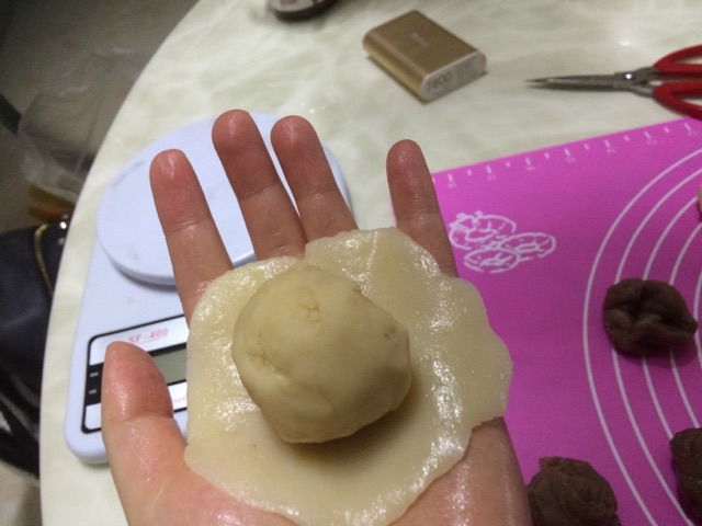 栗蓉冰皮月饼的做法图解6