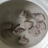 香菇排骨汤的做法图解3