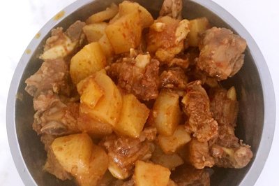 萝卜烧排骨