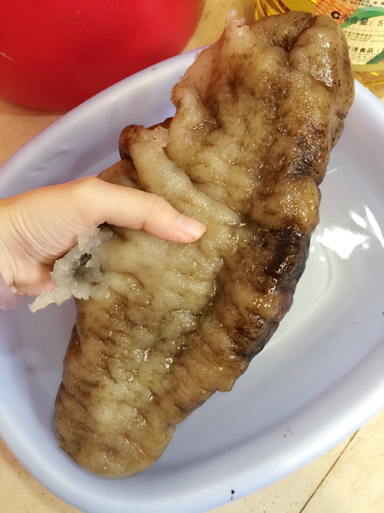 羊肚菌猪扒参猪骨汤的做法图解1