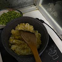 酸菜炖大骨的做法图解4