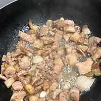 瘦肉炒丝瓜的做法图解2