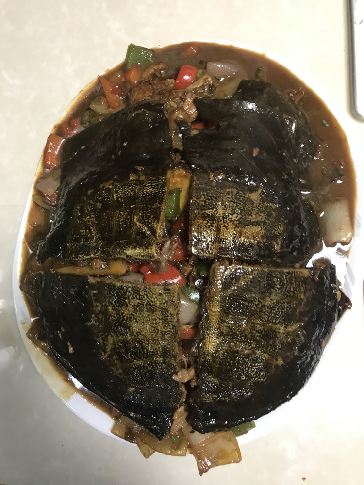 蒜椒火焖野生大甲鱼的做法