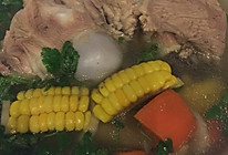 补钙-大骨头玉米红萝卜汤的做法