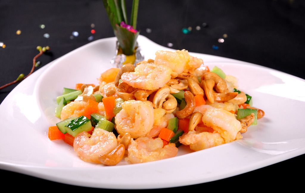 Shrimp with cashew nuts