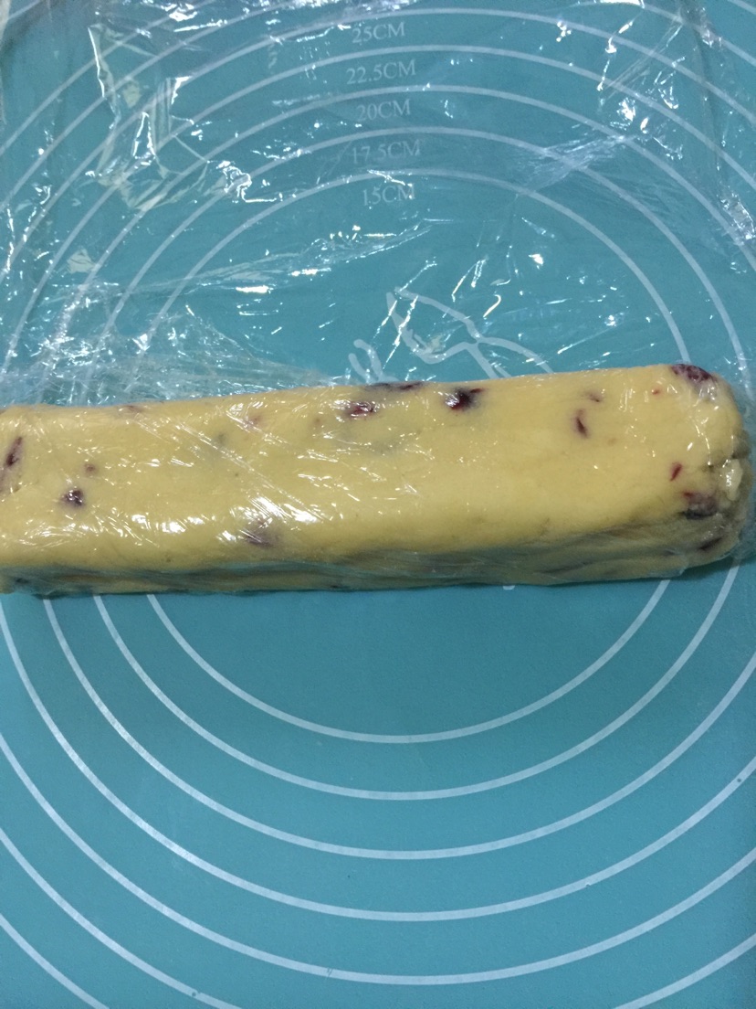 蔓越莓饼干#熙悦食品低筋粉#的做法图解8