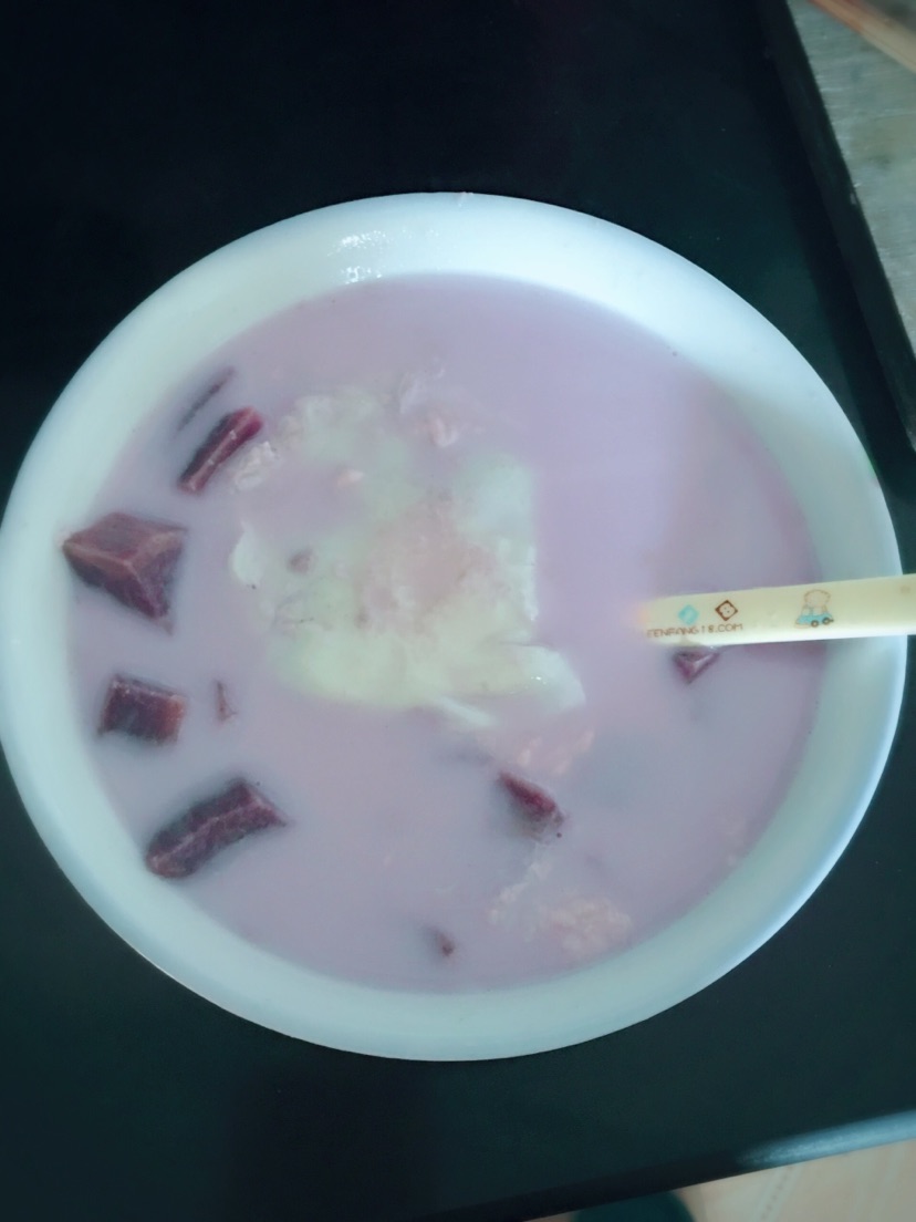 牛奶紫薯酒酿蛋