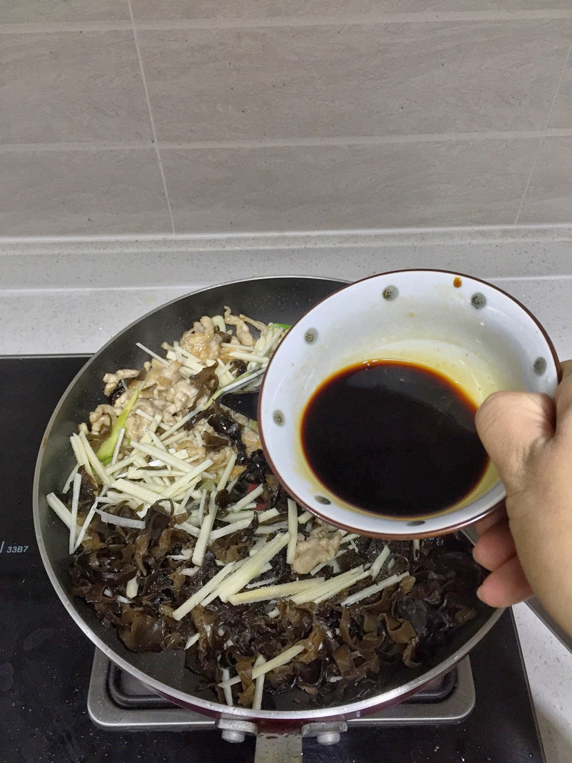 小当家的鱼鱼鱼鱼香肉丝的做法图解6