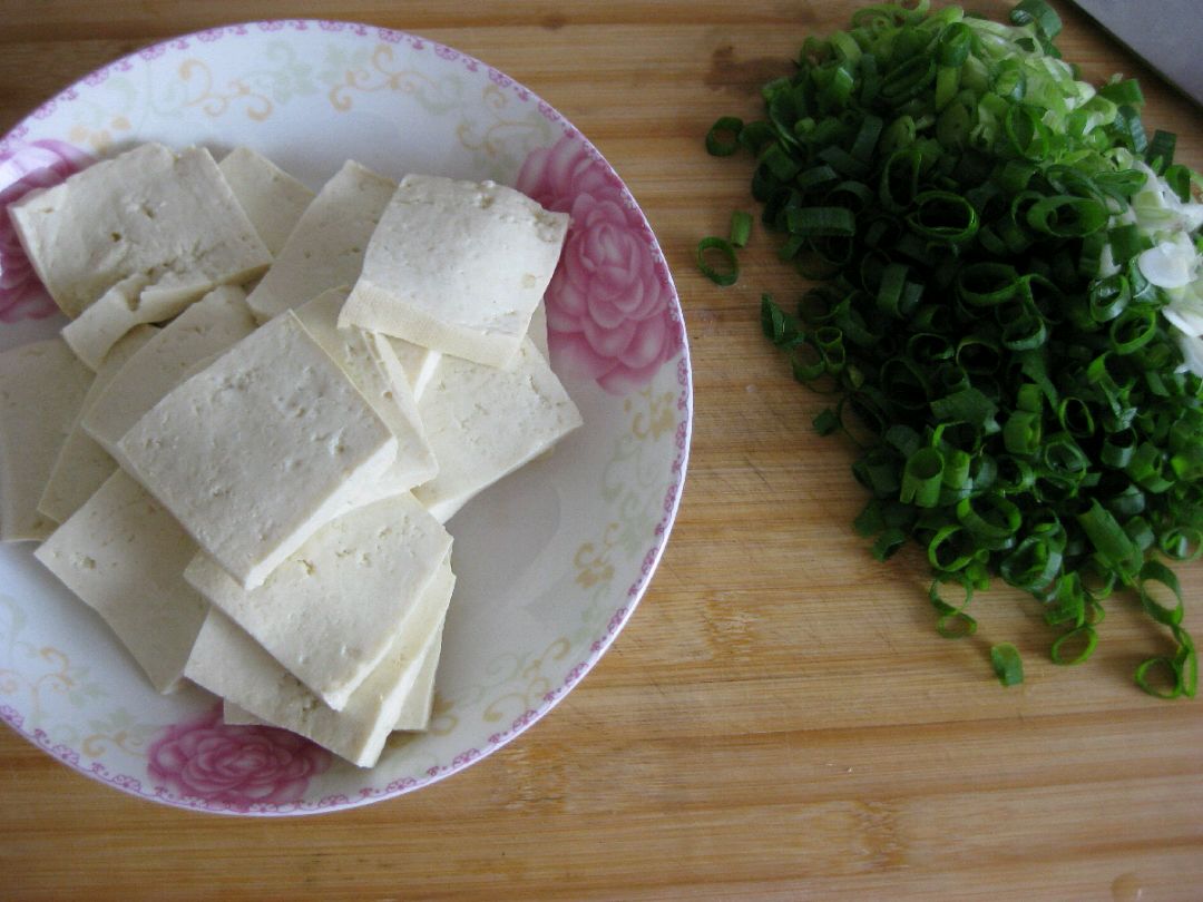 大葱烧豆腐怎么做_大葱烧豆腐的做法_Isabella2015_豆果美食