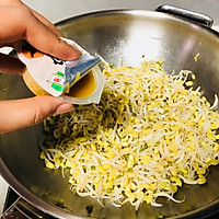 韭菜炒豆芽的做法图解4