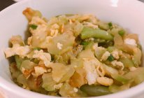 苦瓜豆角炒鸡蛋的做法