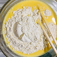 酸奶纸杯蛋糕 自制5分钟快速打发蛋白的做法图解5