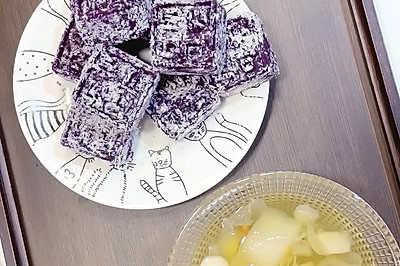 秋梨马蹄汤、紫薯糕～适合秋冬暖暖的下午茶！