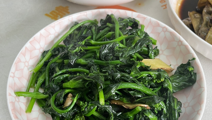 清炒菜苔