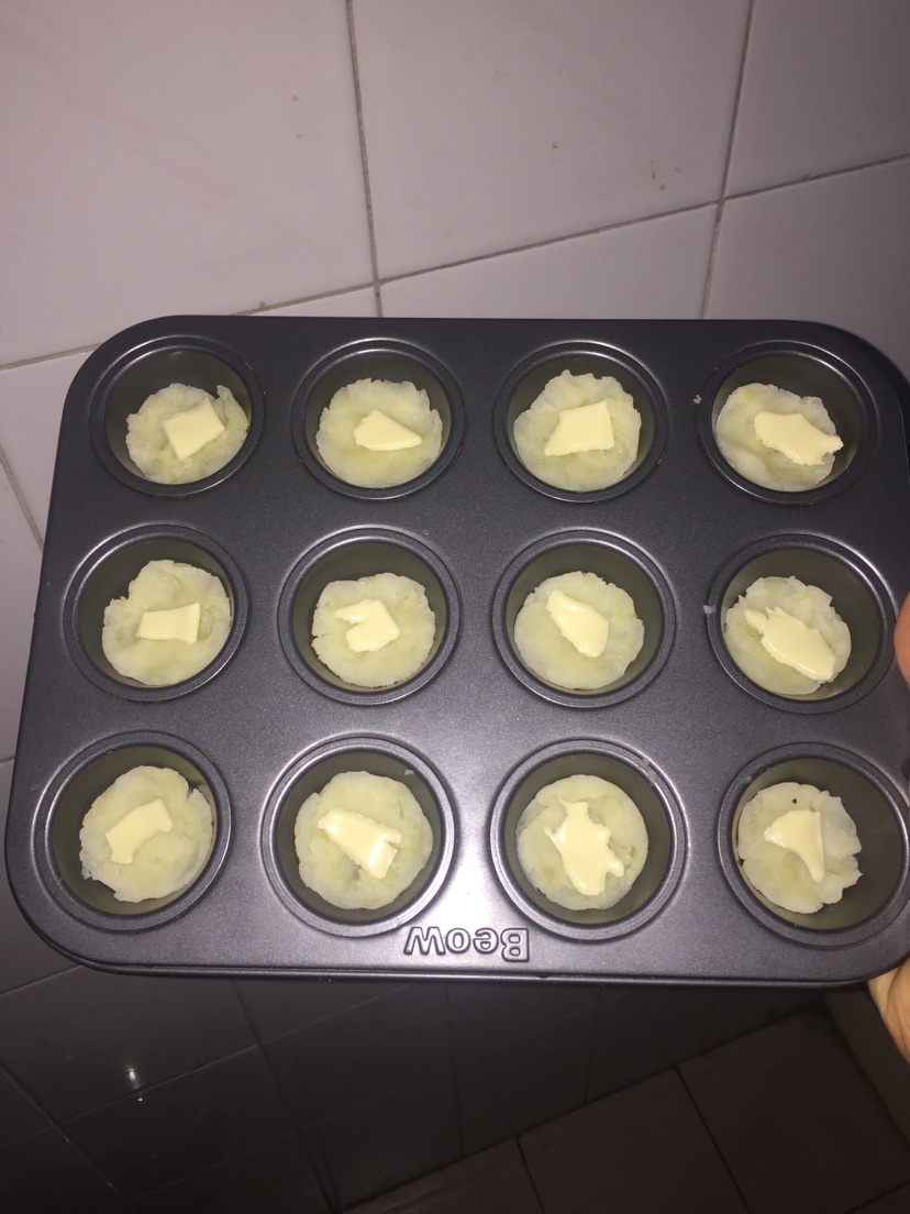 土豆培根鸡蛋杯的做法图解4