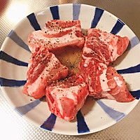 日式红烧排骨【スペアリブの醤油煮】的做法图解4